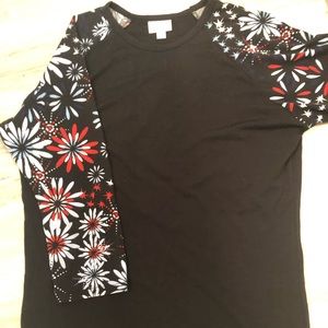 Lularoe Randy Tee